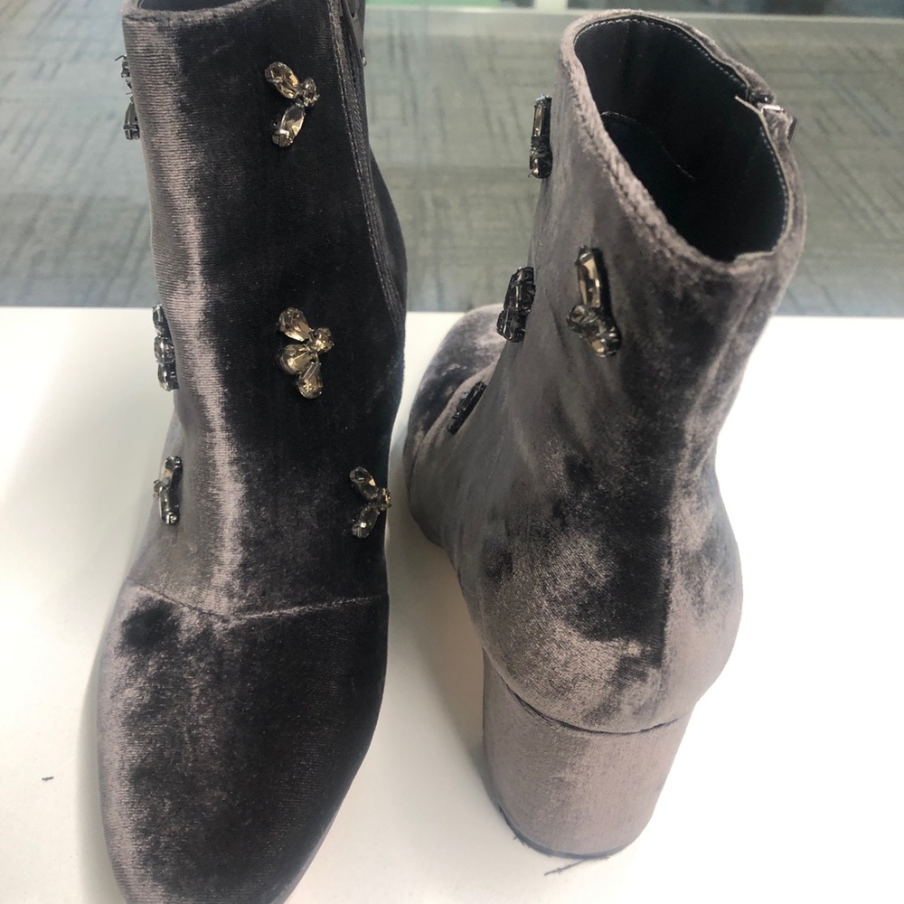 Velvet booties